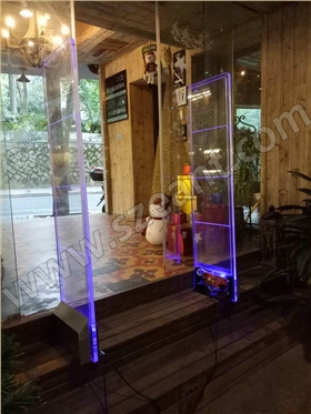 安裝亞克力防盜門(mén)禁圖